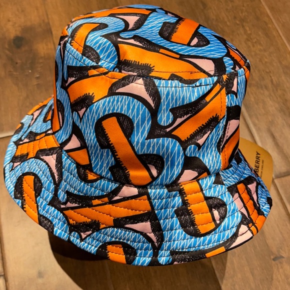 Hat - Picture 1 of 4